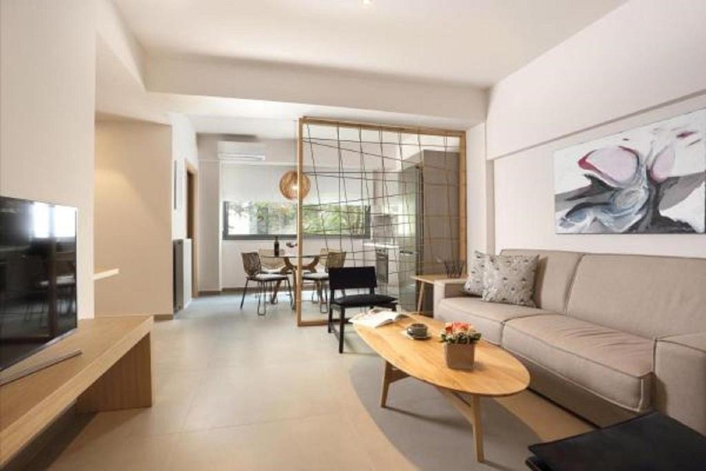 Hector Luxury Suite - Tap to explore photos