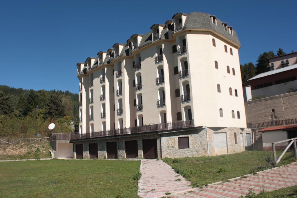 Lorica Apartment Residence LagoSila photo 3