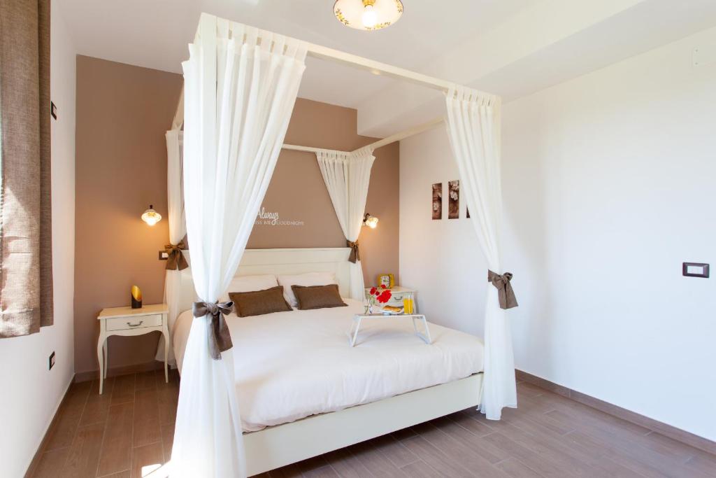 Villa Roza in Central Istria with large garden and playground for kids - Whirlpool photo 3