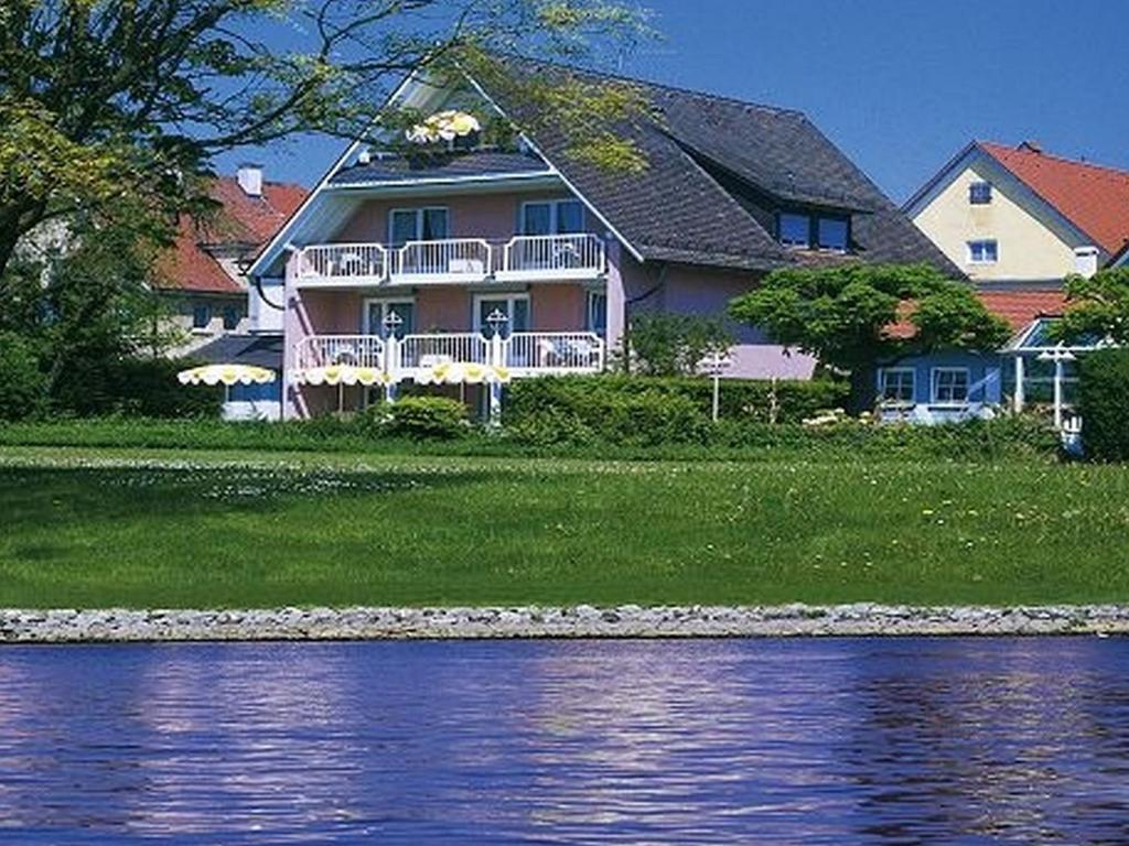 Hotel Strand-Café mit Gästehaus Charlotte photo 1