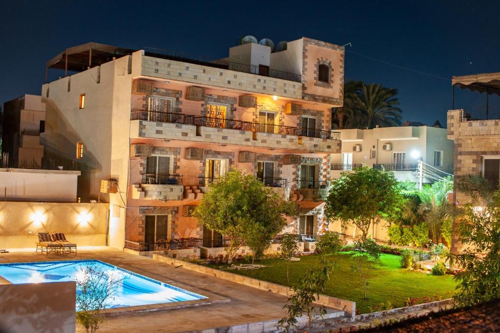 New Memnon Hotel Room Type - Standard Triple Room 1
