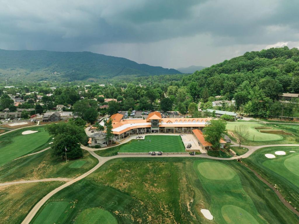Waynesville Inn and Golf Club, Tapestry Collection by Hilton image