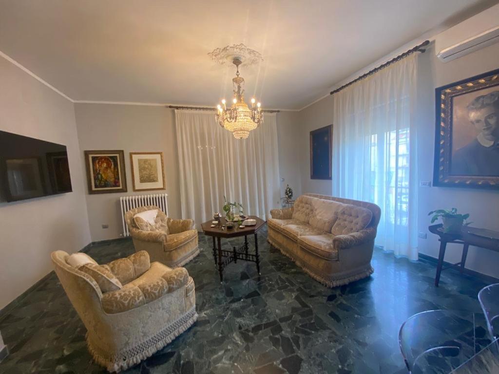 La casa del Professore - Downtown luxury stay photo 1
