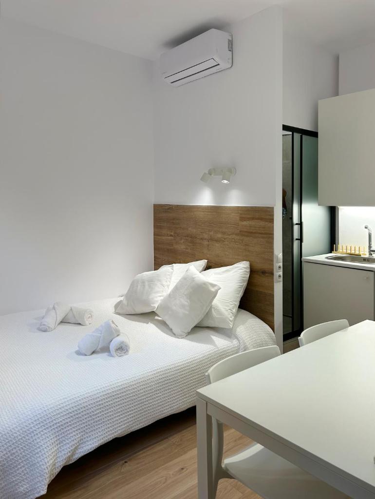 Habitación céntrica con baño y minicocina