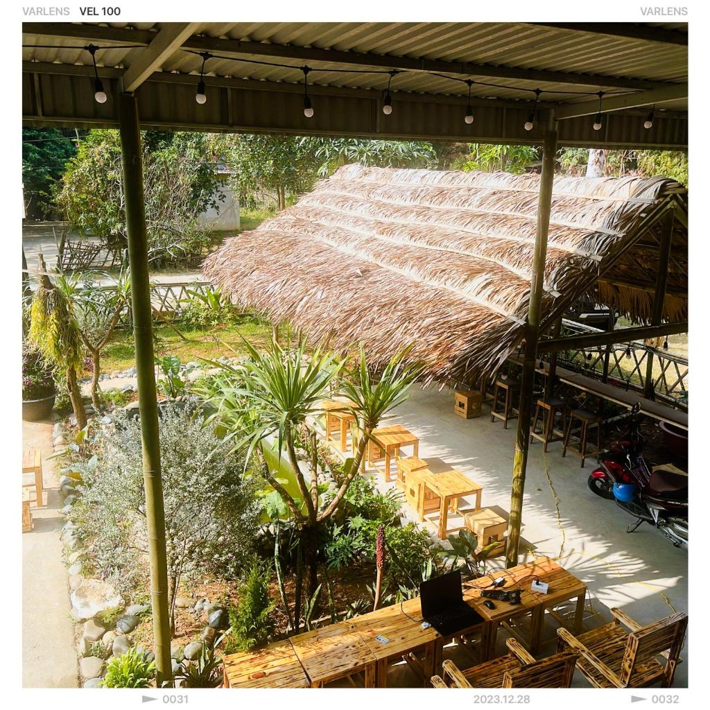 NHÀ CỦA CHI - HOMESTAY & COFFEE