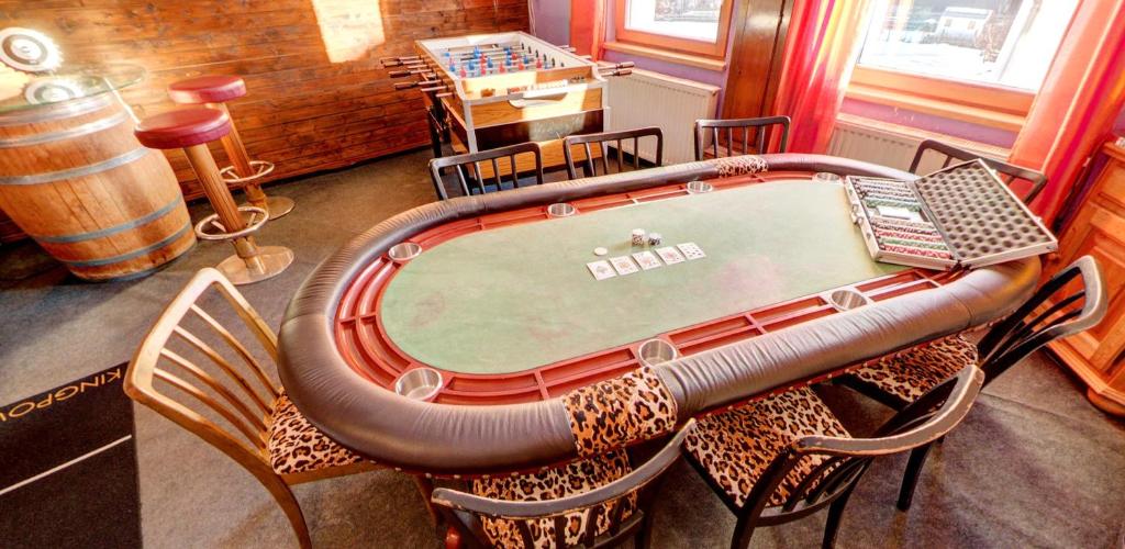 Doug's Mountain Getaway - 'Top Two Floors' photo 2