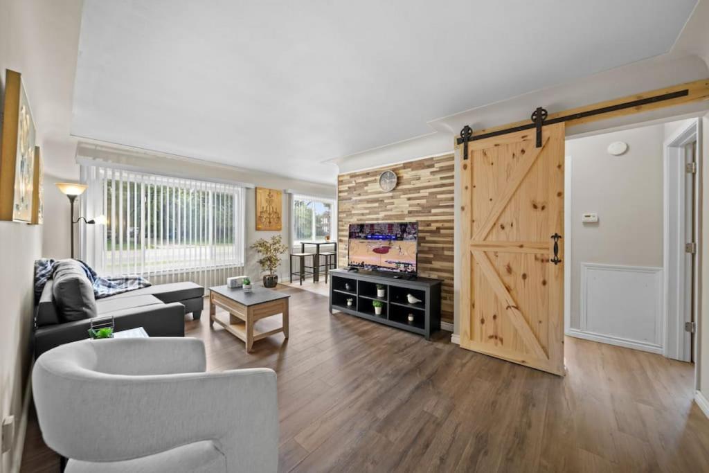 Modern Cozy 1 Bedroom Apartment in Shelby Township image