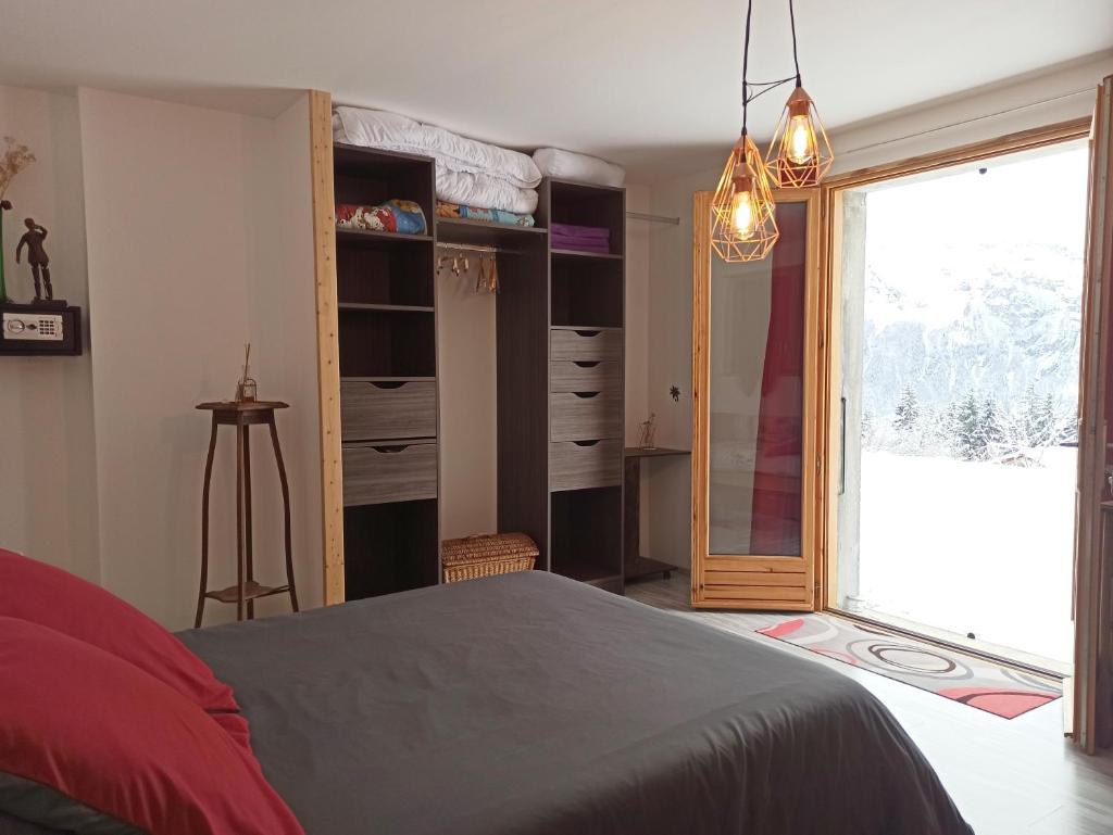 Chambre d'hôte dans chalet près des pistes et aux départs de randonnées photo 4