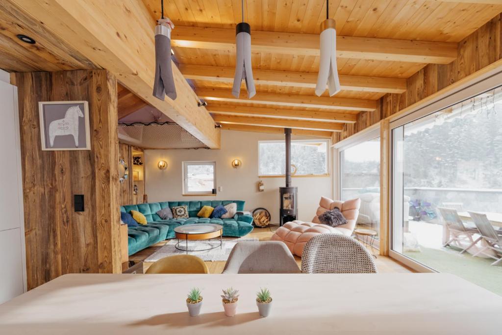Doug's Mountain Getaway - 'Exclusive Mega Chalet' photo 1