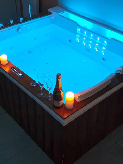 Loft/Jacuzzi L'instant photo 2