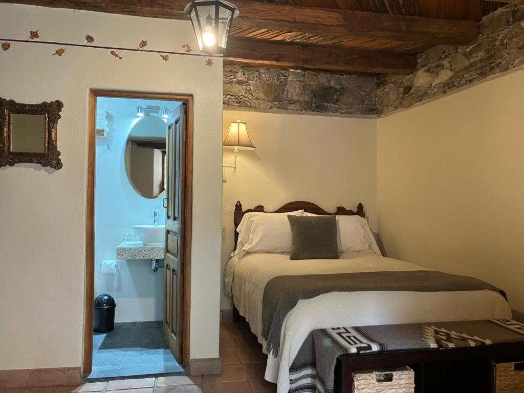 Hotel Amor y Paz photo 2