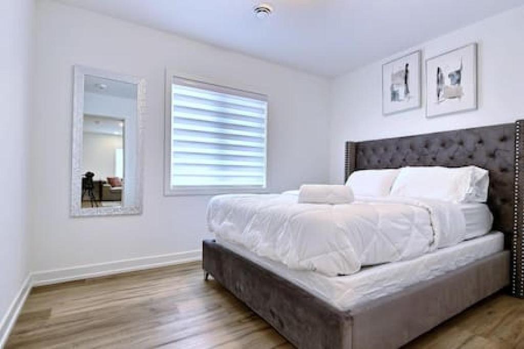 5 Mins to the Falls Brand New Home photo 3