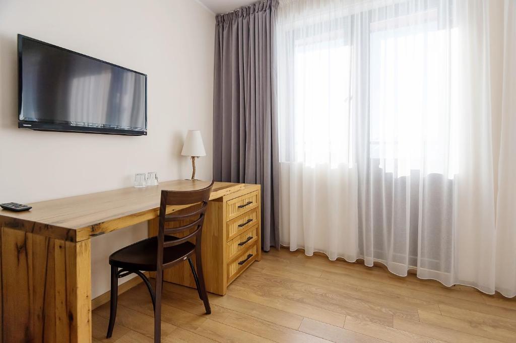Monte Hotel Room Type - Suite with Balcony and Mountain View