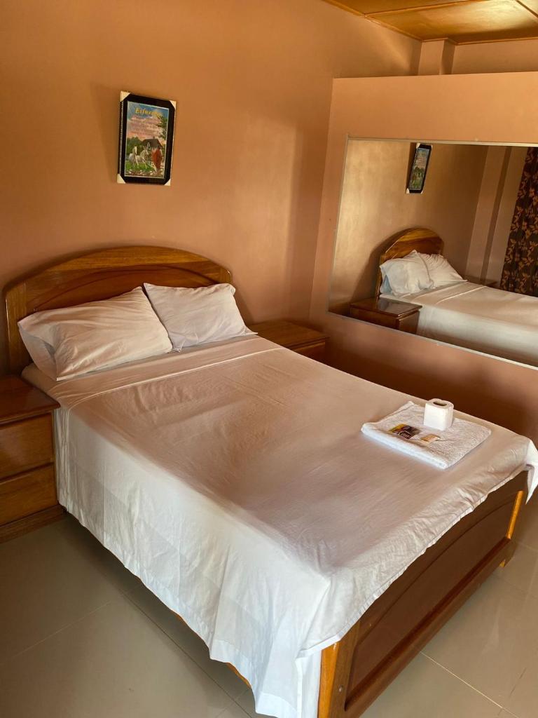 HOSTAL LOS NOGALES photo 3