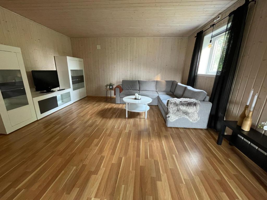 Sentral og romslig leilighet nært Senja photo 3