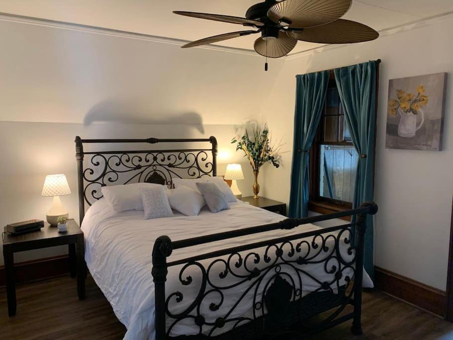 Nice 1 BR Apt, WIFI & Office, Near State Fair image