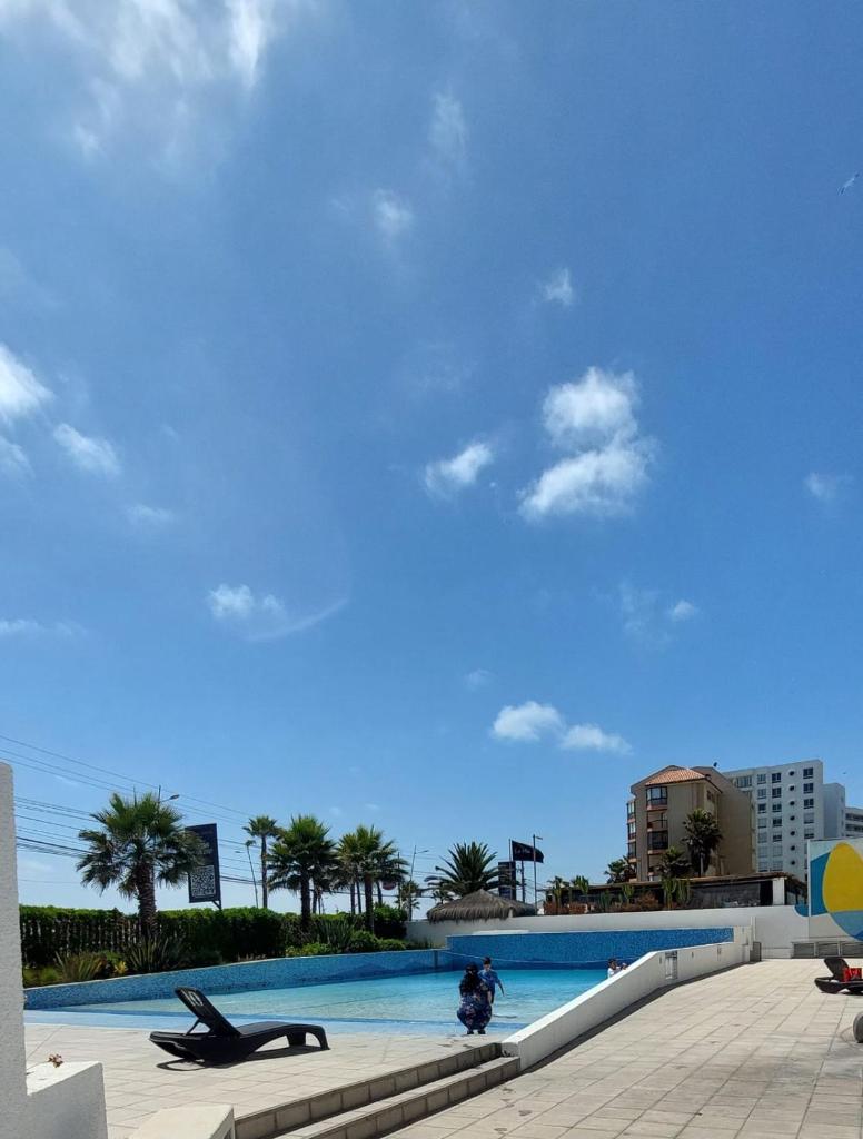Dpto. Condominio Aqua La Serena 2D+2B, Estacionamiento, P7 photo 3
