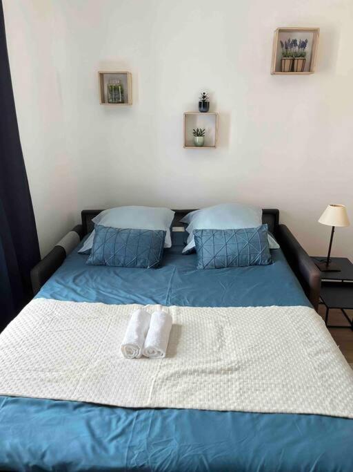 Linas Centre : Studio climatisé avec fibre, wifi et parking photo 4
