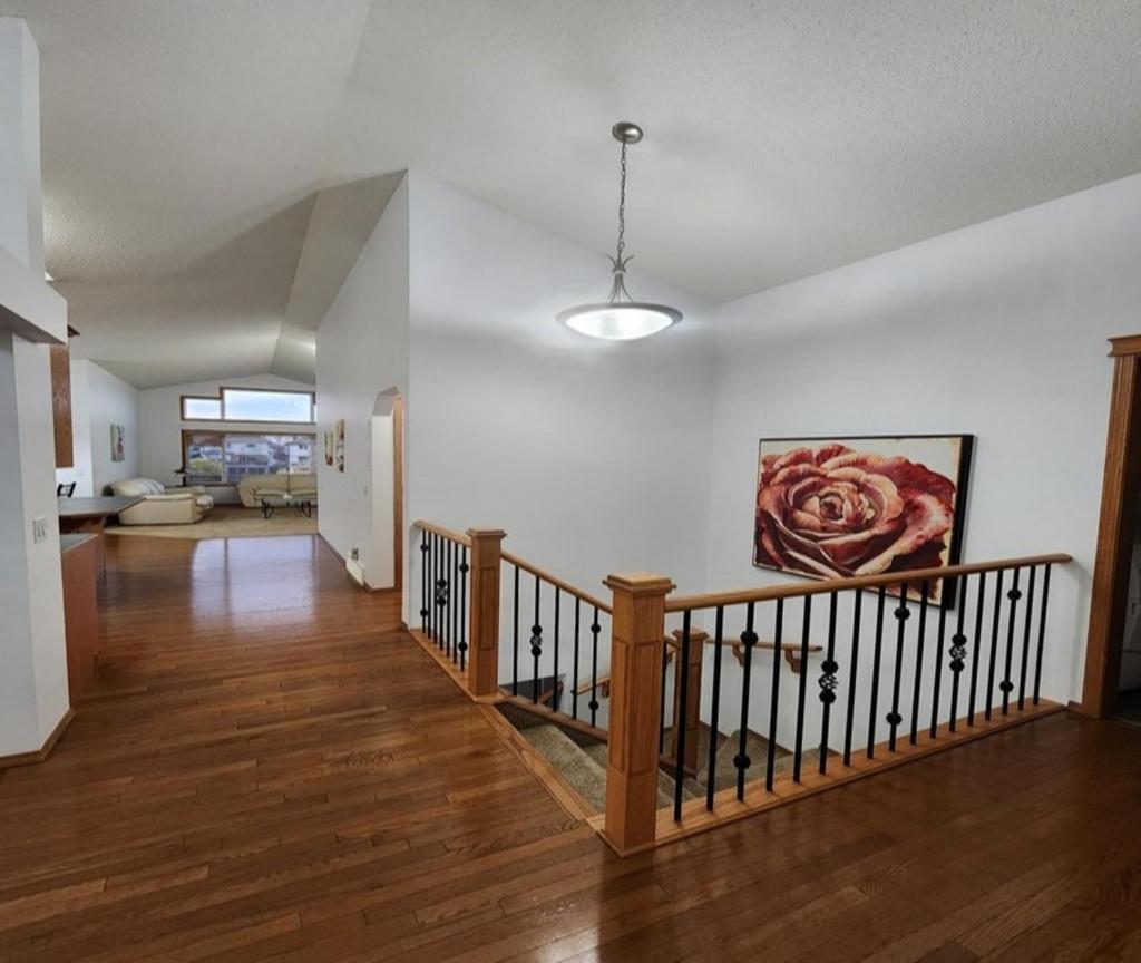 exclusive offer RARE find cozy SPACIOUS waterfront home photo 2