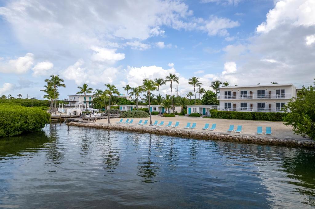 Fisher Inn Resort & Marina image