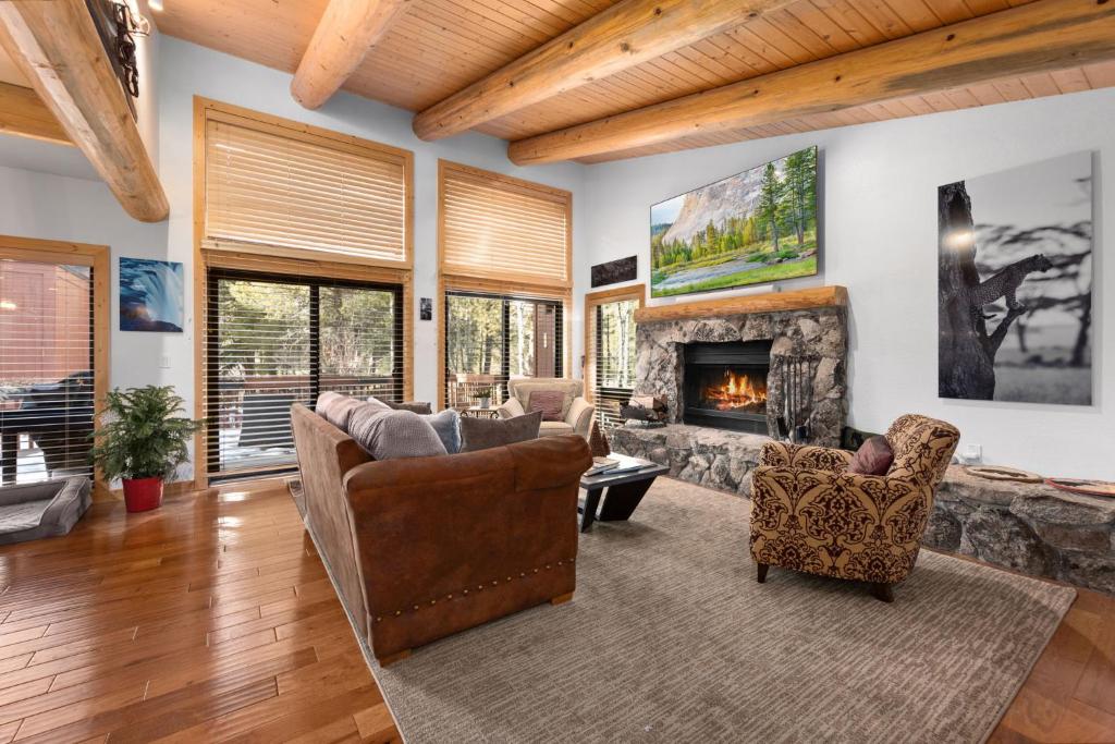 Rocky Point # 14 Palisades Townhome - Ski Shuttle w Tennis! photo 1