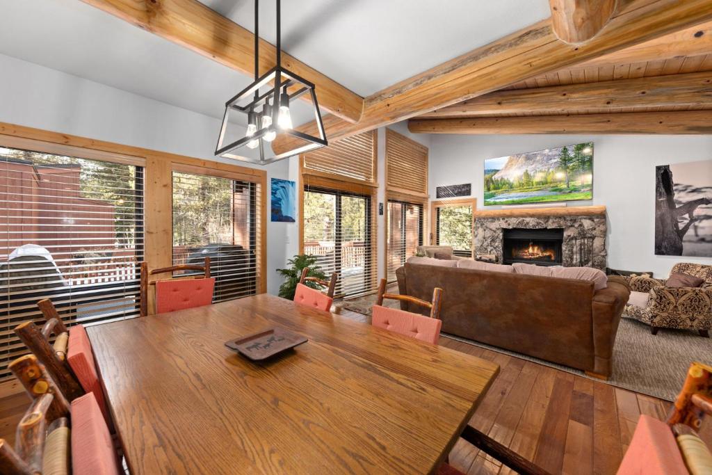 Rocky Point # 14 Palisades Townhome - Ski Shuttle w Tennis! photo 3