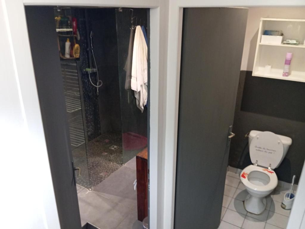 Chambre Calme meublé proche aéroport rocade photo 3