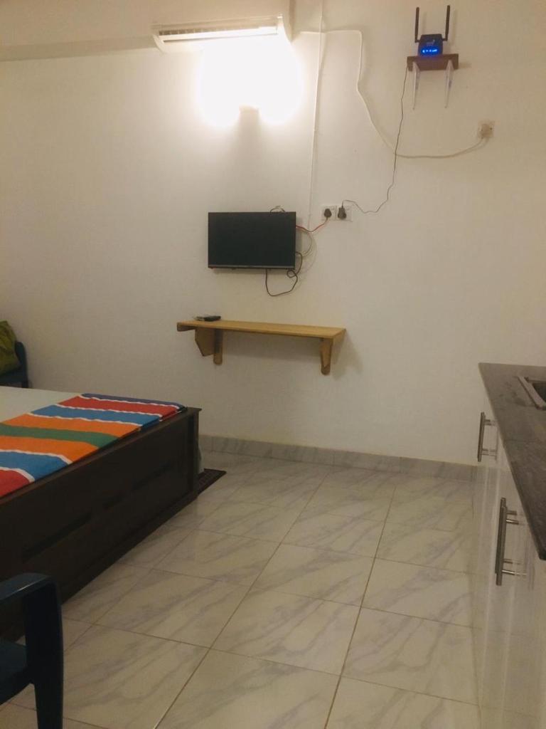 Mango Tree Budget Home Stay photo 2