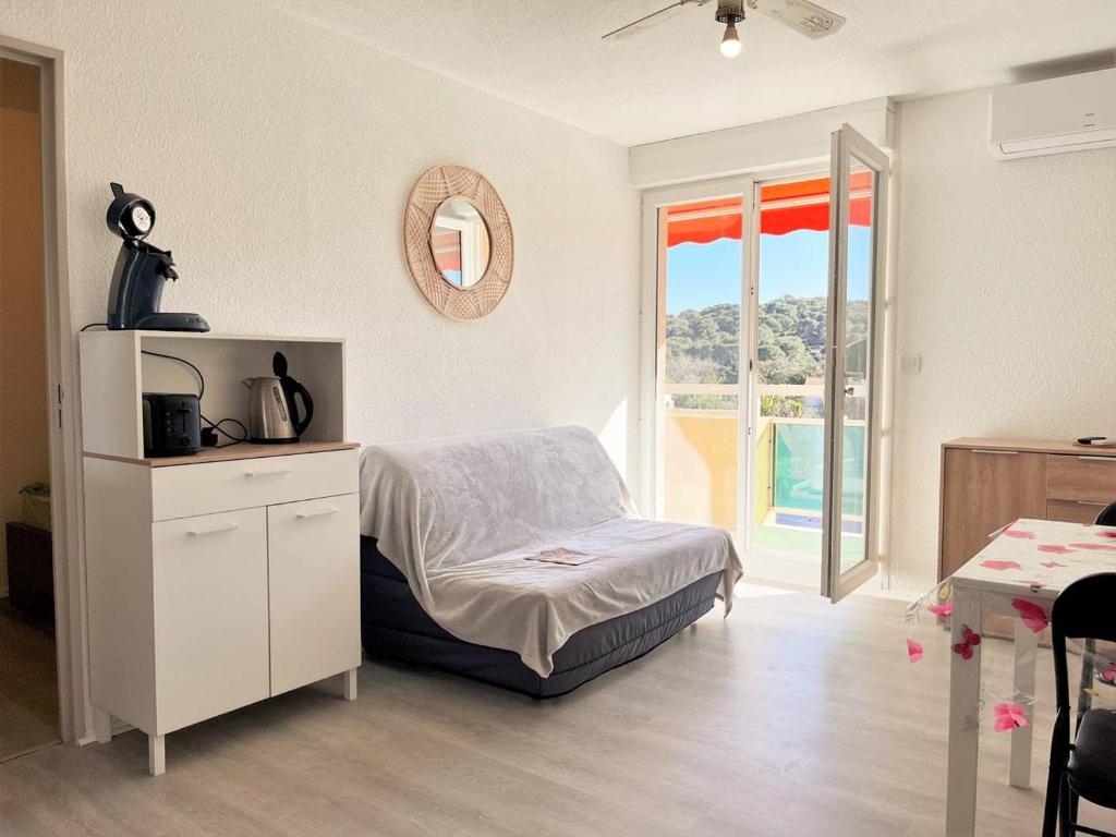 Appartement Bormes-les-Mimosas, 2 pièces, 5 personnes - FR-1-251-526 photo 3