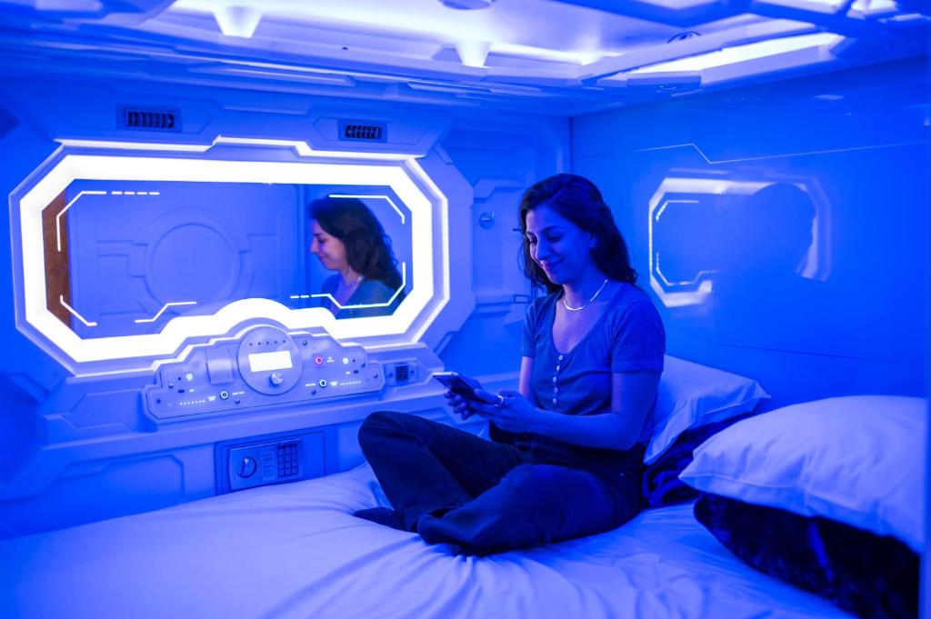 Space Q Capsule Hotel photo 1