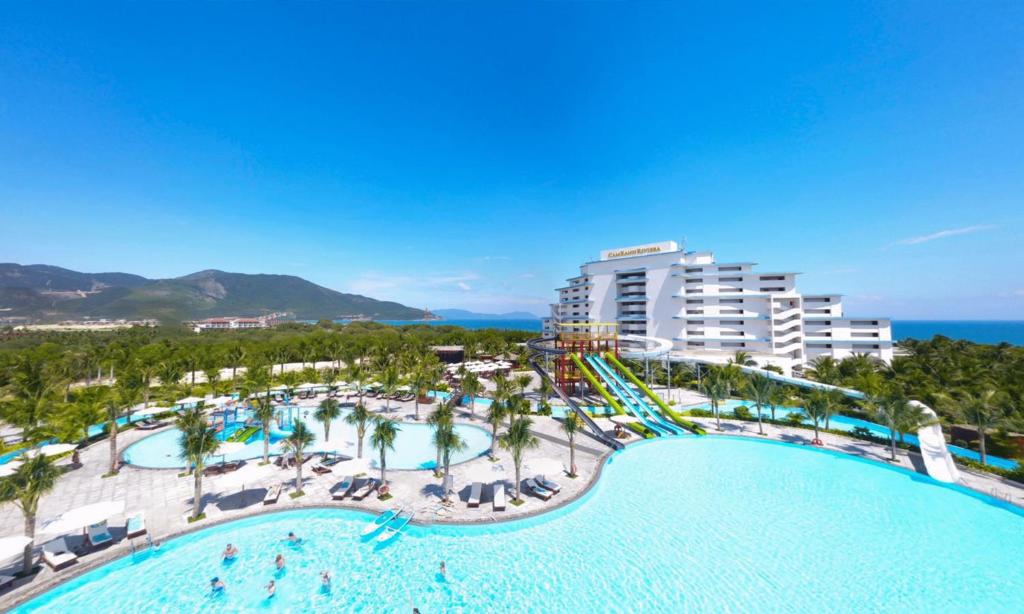 Cam Ranh Riviera Beach Resort & Spa