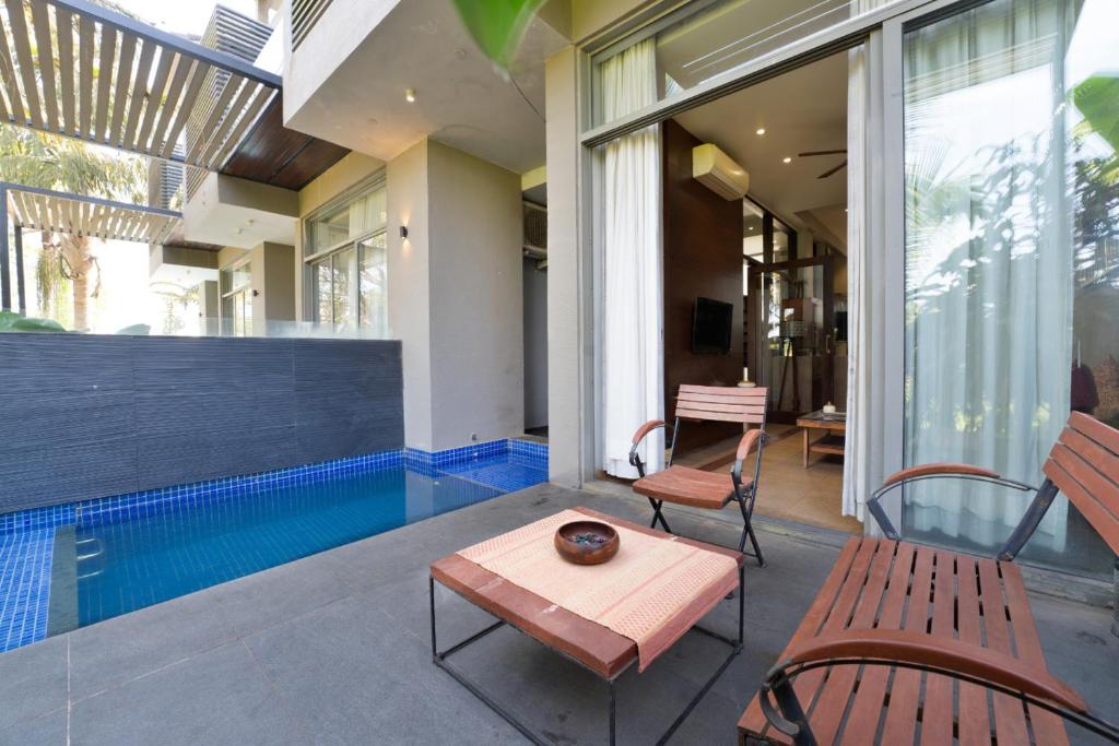August Villas, Saligao -3BHK's w Private Plunge Pool photo 4