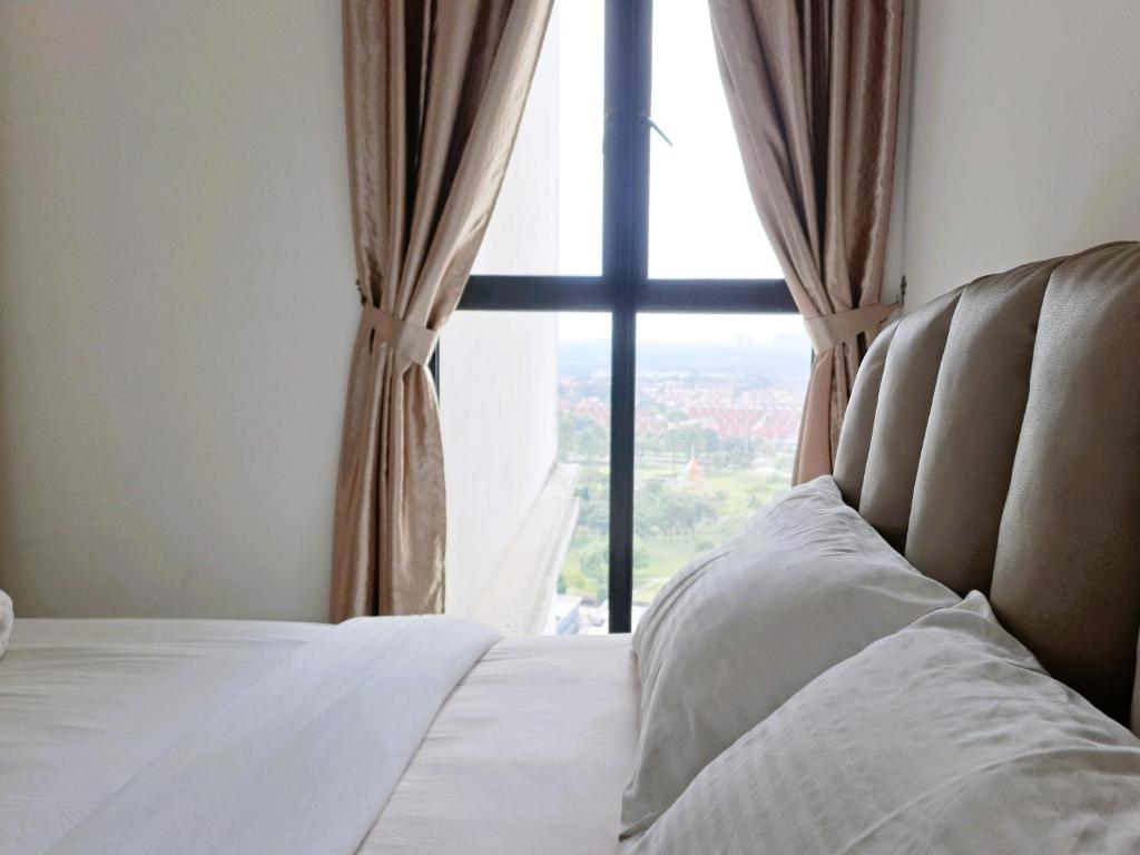 JB Bukit Indah Skyloft Suites photo 3