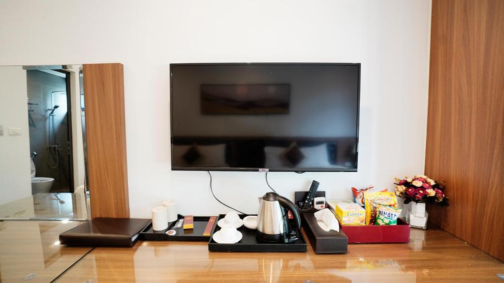 LAM ANH HOTEL PHÁP VÂN HOÀNG MAI