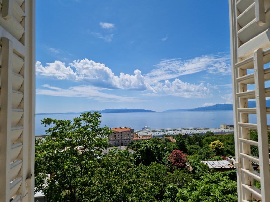 Apartment Sea Sun View