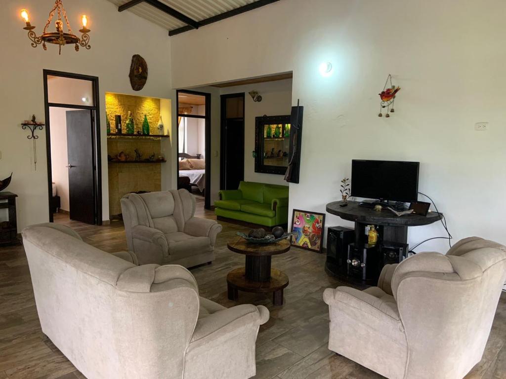 Casa vacacional - Vía Bogotá - La Mesa con WiFi - Pet Friendly photo 2