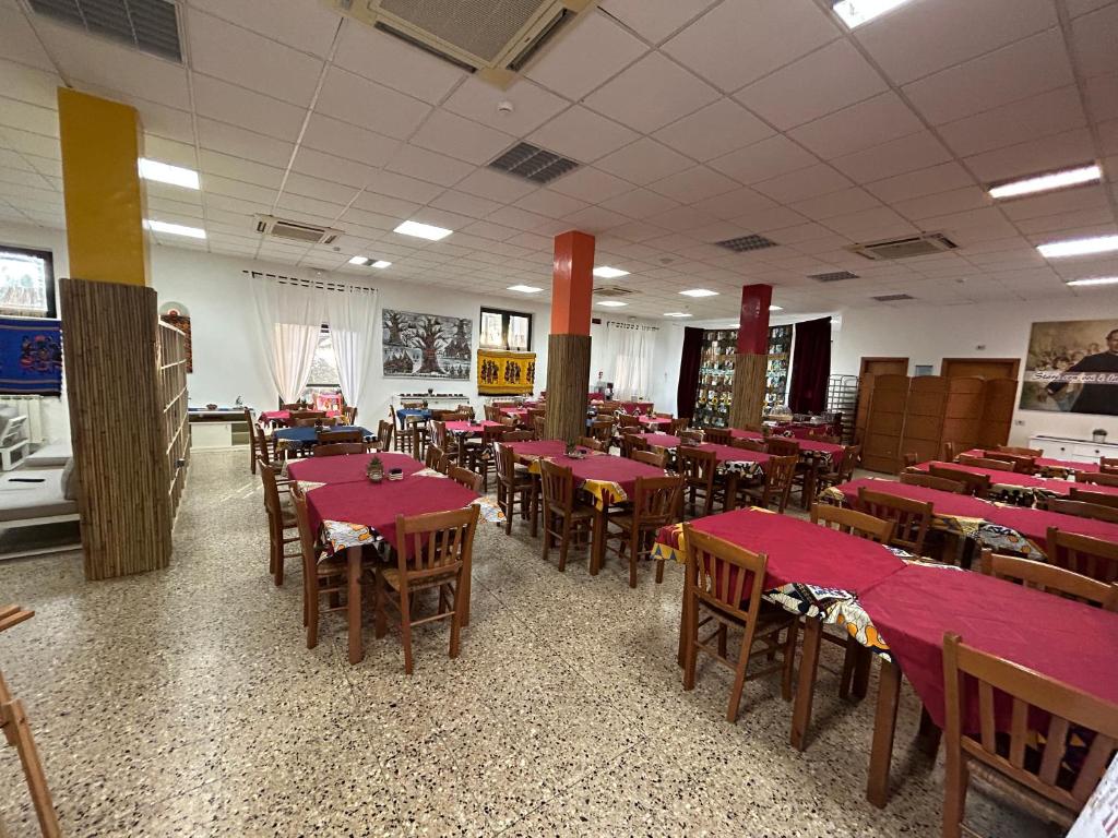 Beteyà Hostel Don Bosco photo 1