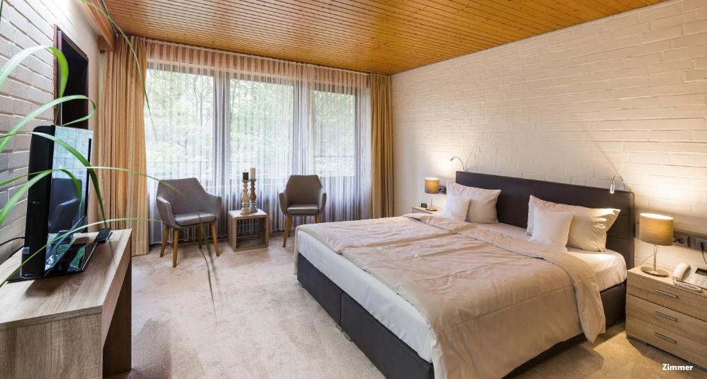 Hotel Zur Heidschnucke photo 2