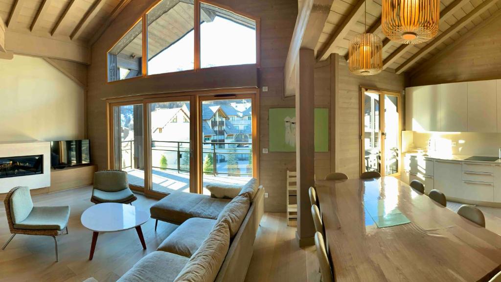 Le chalet sous-toiture Nánshān : spacieux, lumineux et idéalement situé à Auron photo 1