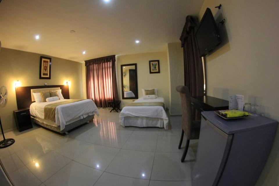 Posada del Rey Hotel photo 2
