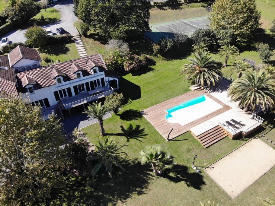 Villa Fortune - 11 couchages - Piscine & Tennis