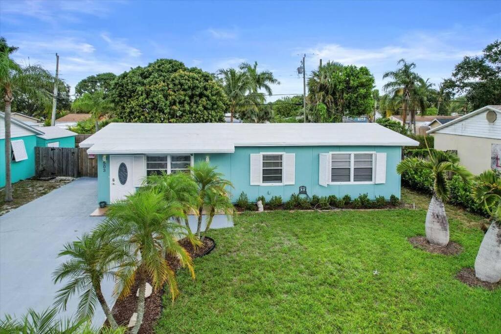 Newly remodled 3 Bd/2 Ba House in Central Jupiter image
