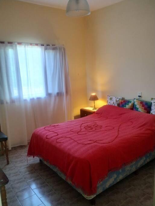 Encantadora Casa con parque photo 1