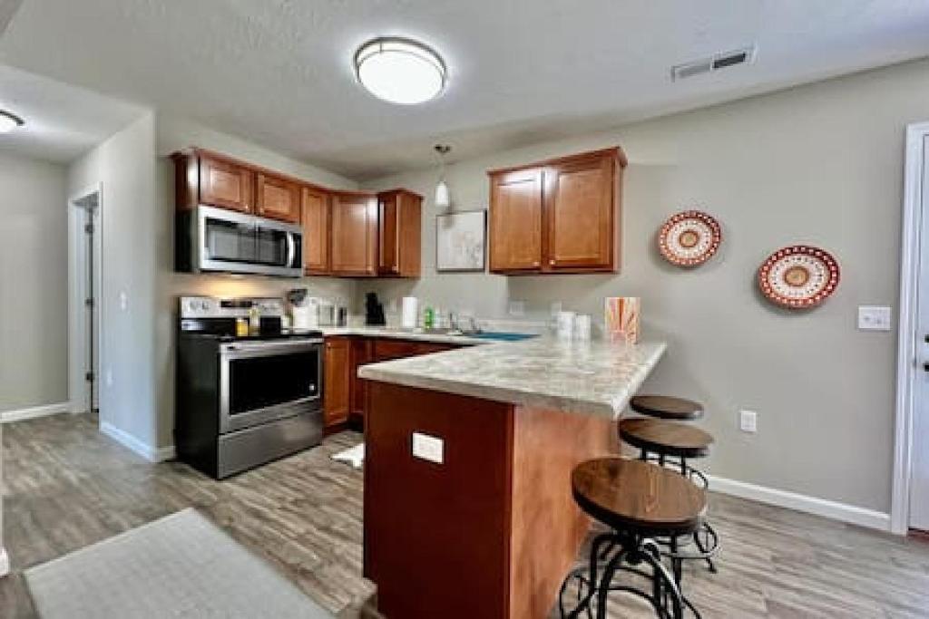 Brand New Home Walking distance to Spooky Nook photo 3