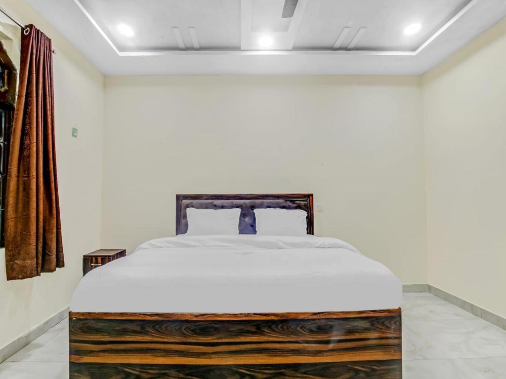 hotel crown plaza photo 1