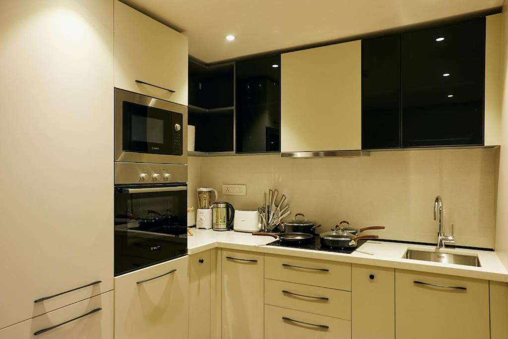 The Lilium Roma Suite (Osu) photo 2