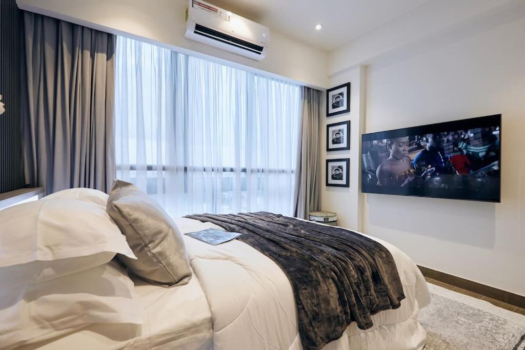 The Lilium Roma Suite (Osu) photo 3