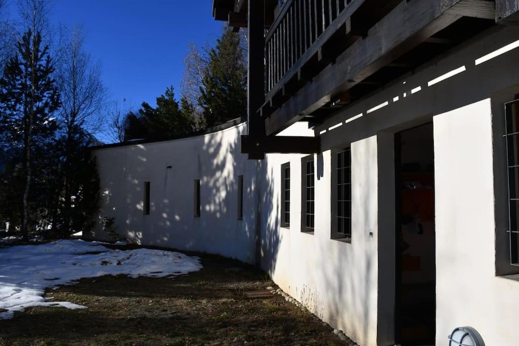 Chalet d'architecte-Alpe d'Huez 9p- 4ch- 1bureau photo 2
