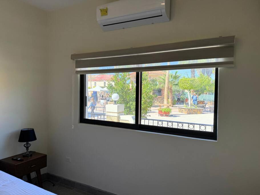 Encantador loft frente a plaza photo 2