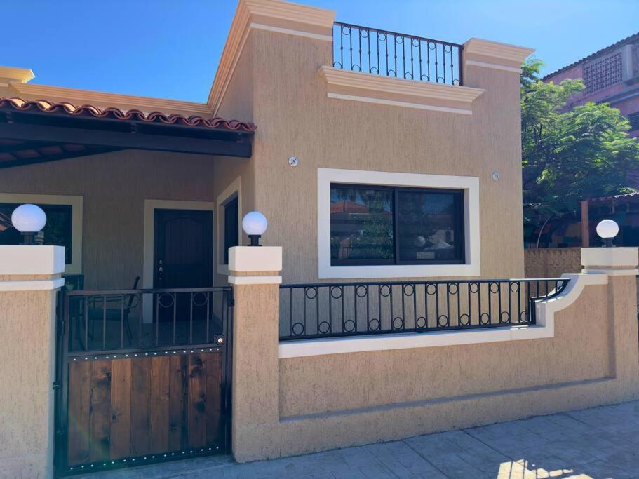 Encantador loft frente a plaza photo 3